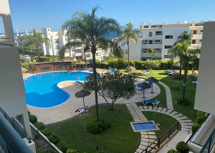 Oceanview Bliss In Albufeira Retreat Over Oldtown