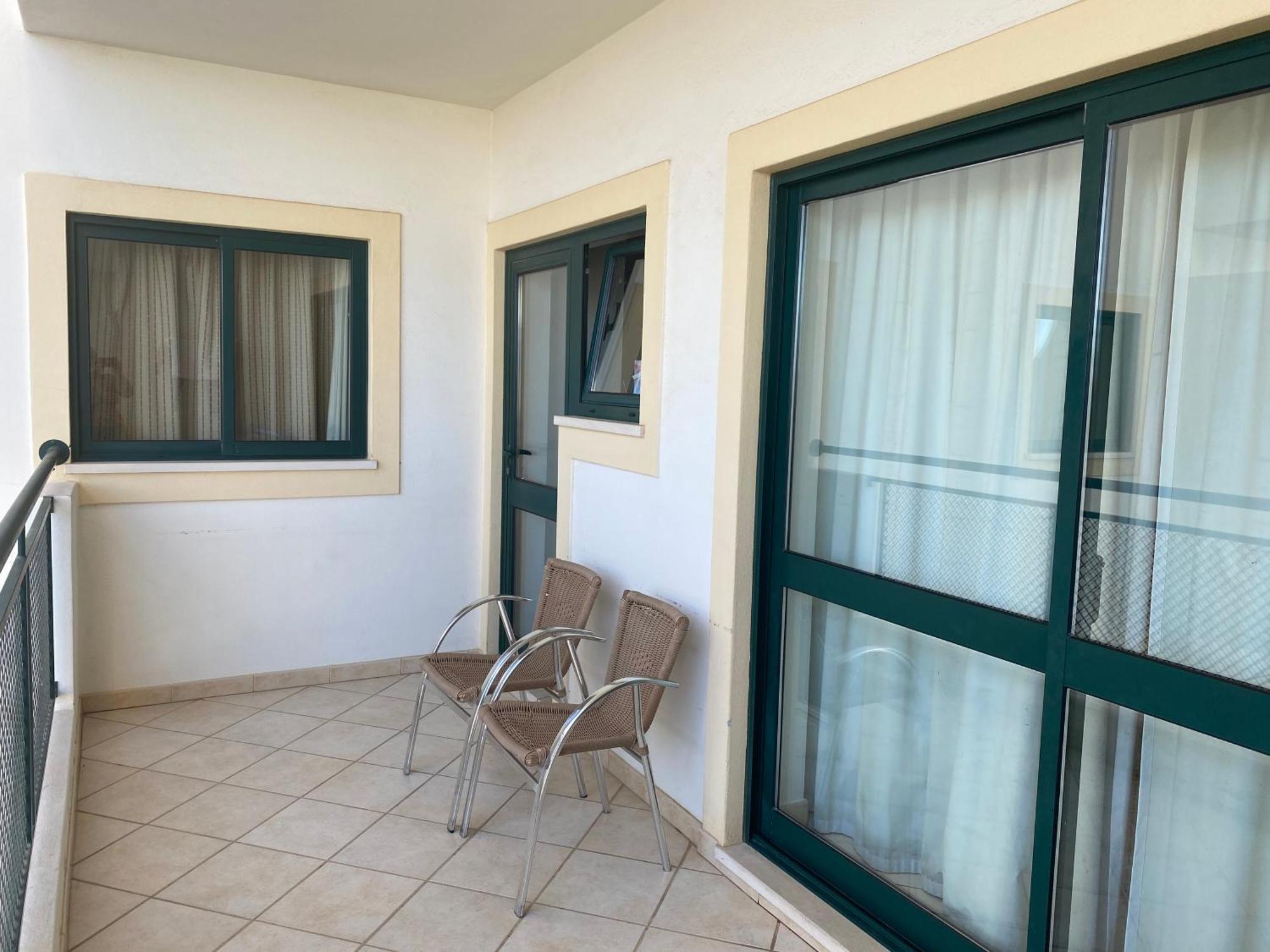 Oceanview Bliss In Retreat Over Oldtown Albufeira