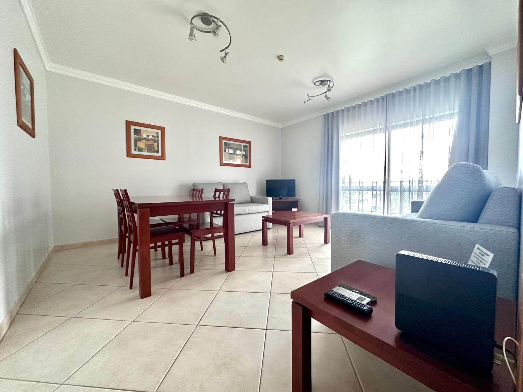 Oceanview Bliss In Retreat Over Oldtown Apartamento