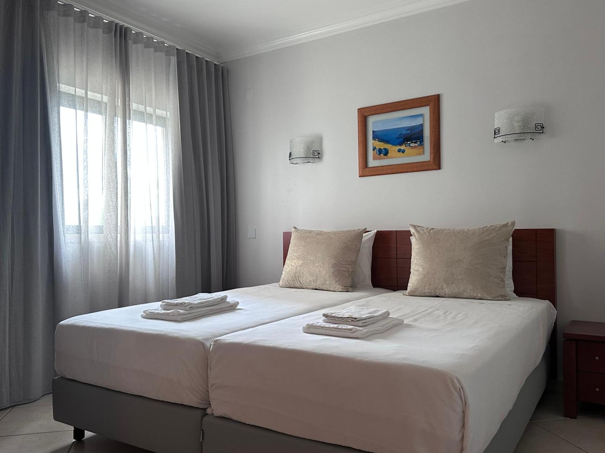 Oceanview Bliss In Retreat Over Oldtown Apartamento Albufeira